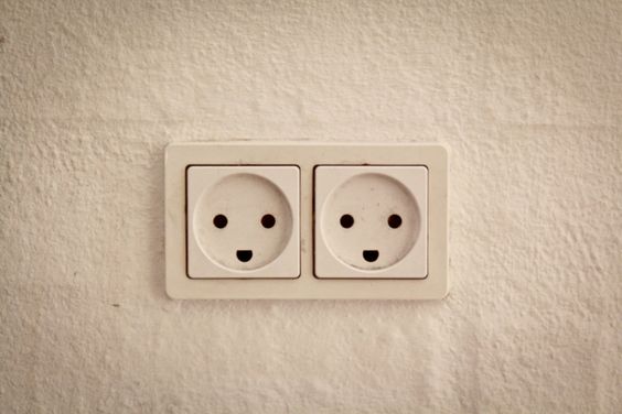 What Is Pareidolia? Why Your Brain Keeps Seeing Faces in Random Things